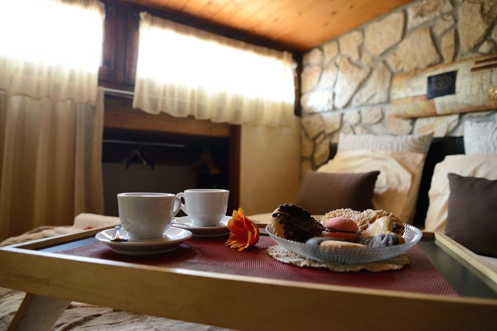 Alla Corte Dei Ventimiglia Montelepre Bagian luar foto