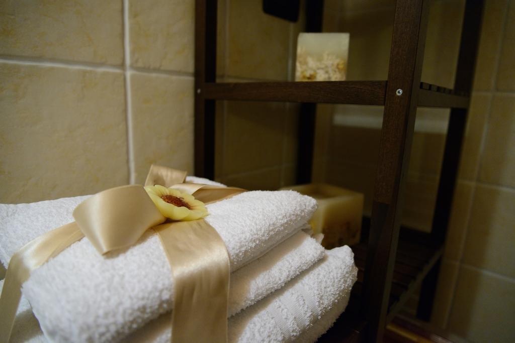 Alla Corte Dei Ventimiglia Montelepre Bagian luar foto