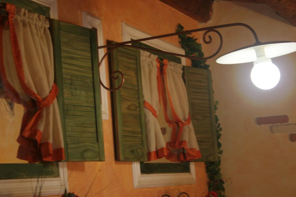 Alla Corte Dei Ventimiglia Montelepre Bagian luar foto