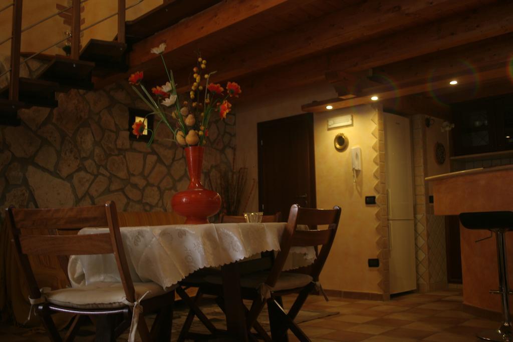 Alla Corte Dei Ventimiglia Montelepre Bagian luar foto